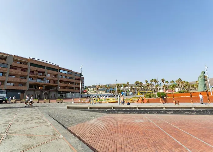 Canary Islands Holidays *